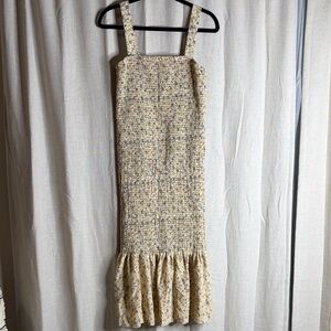 Chic Tweed Midi Dress in Yellow